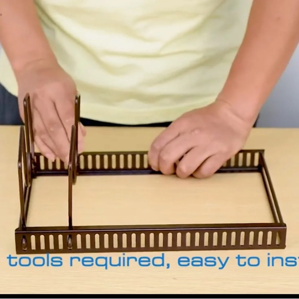 NIB-Expandable Pot Lid Organizer Pot Pan Holder Storage under Cabinet Organizers